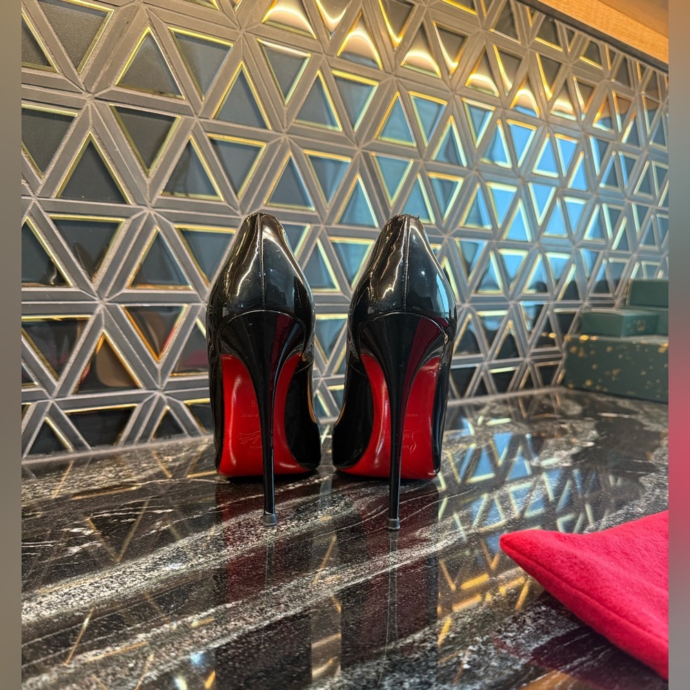 Christian Louboutin Glossy Black Heels with Red Soles - Picture 9 of 15